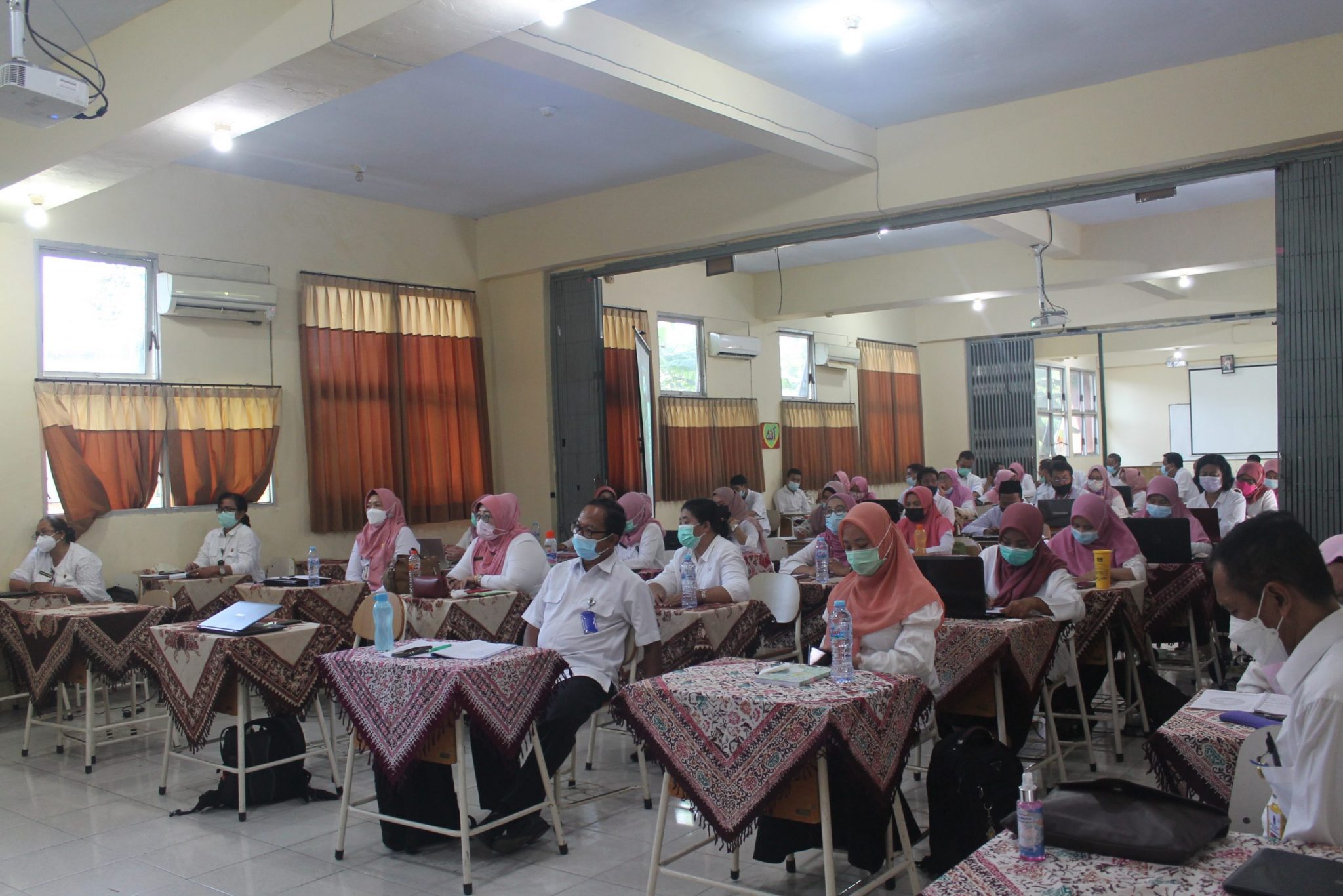 Workshop Blended Learning Bersama Ibu Kabid GTK