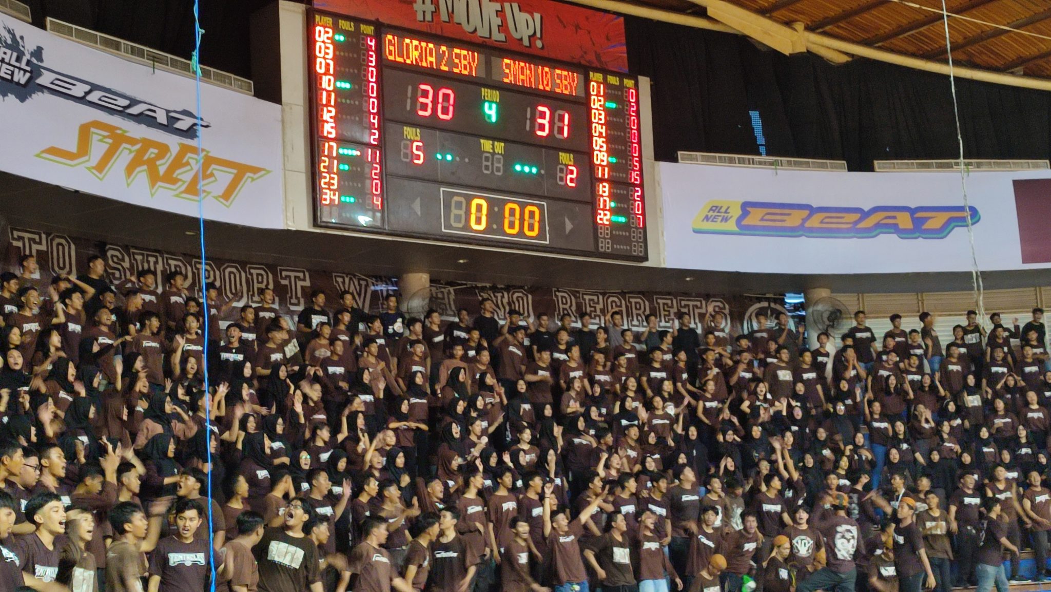 Pertandingan Sengit dan Dramatis, SMAN 10 Surabaya Lolos Round 2 di DBL Arena